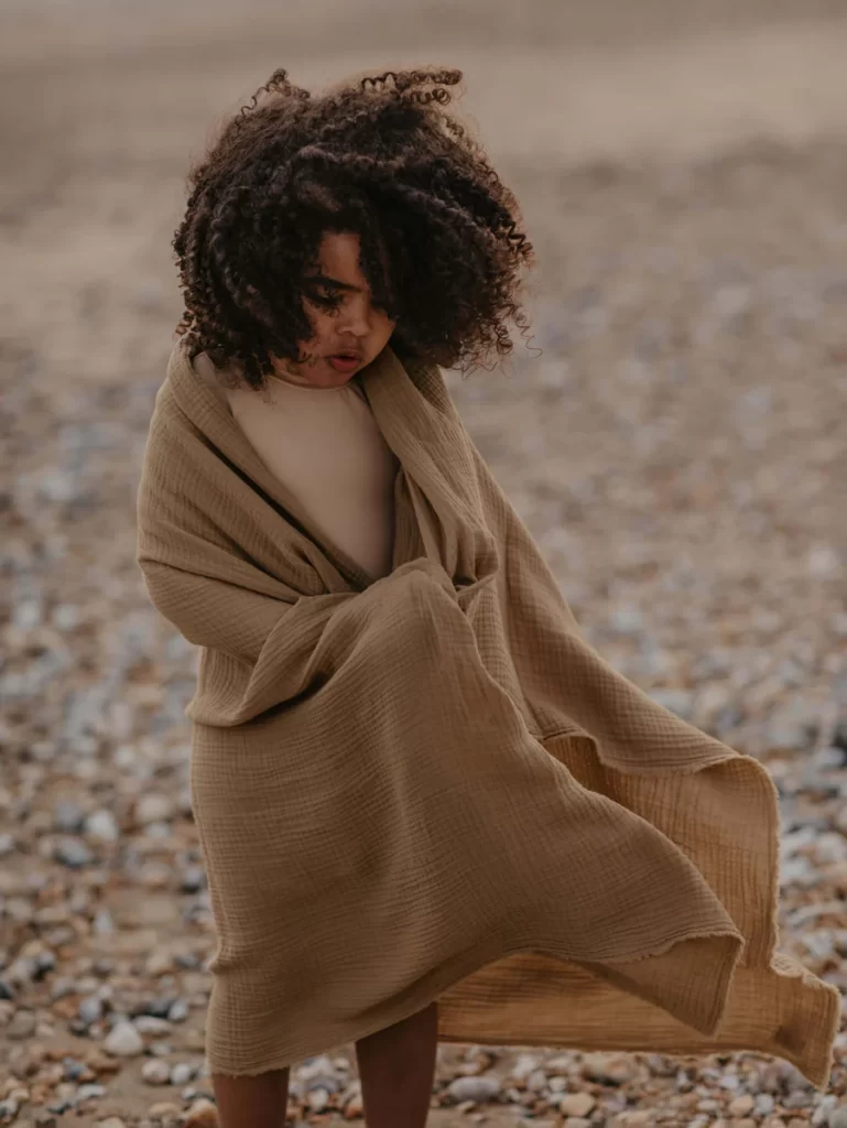 BQ3A2523_TheMuslinSwaddle_Camel_900x-1 - Glow