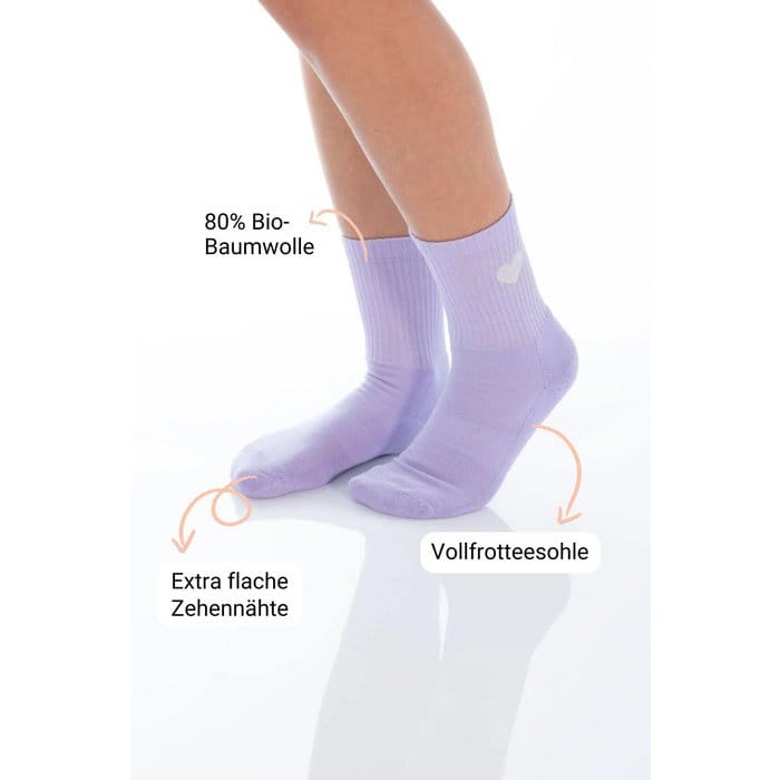DAILYSOCKS HIÄRTKEN lila tennissokken met zilveren hart HIÄRTKEN tennissokken lila met zilveren hart van biologisch katoen